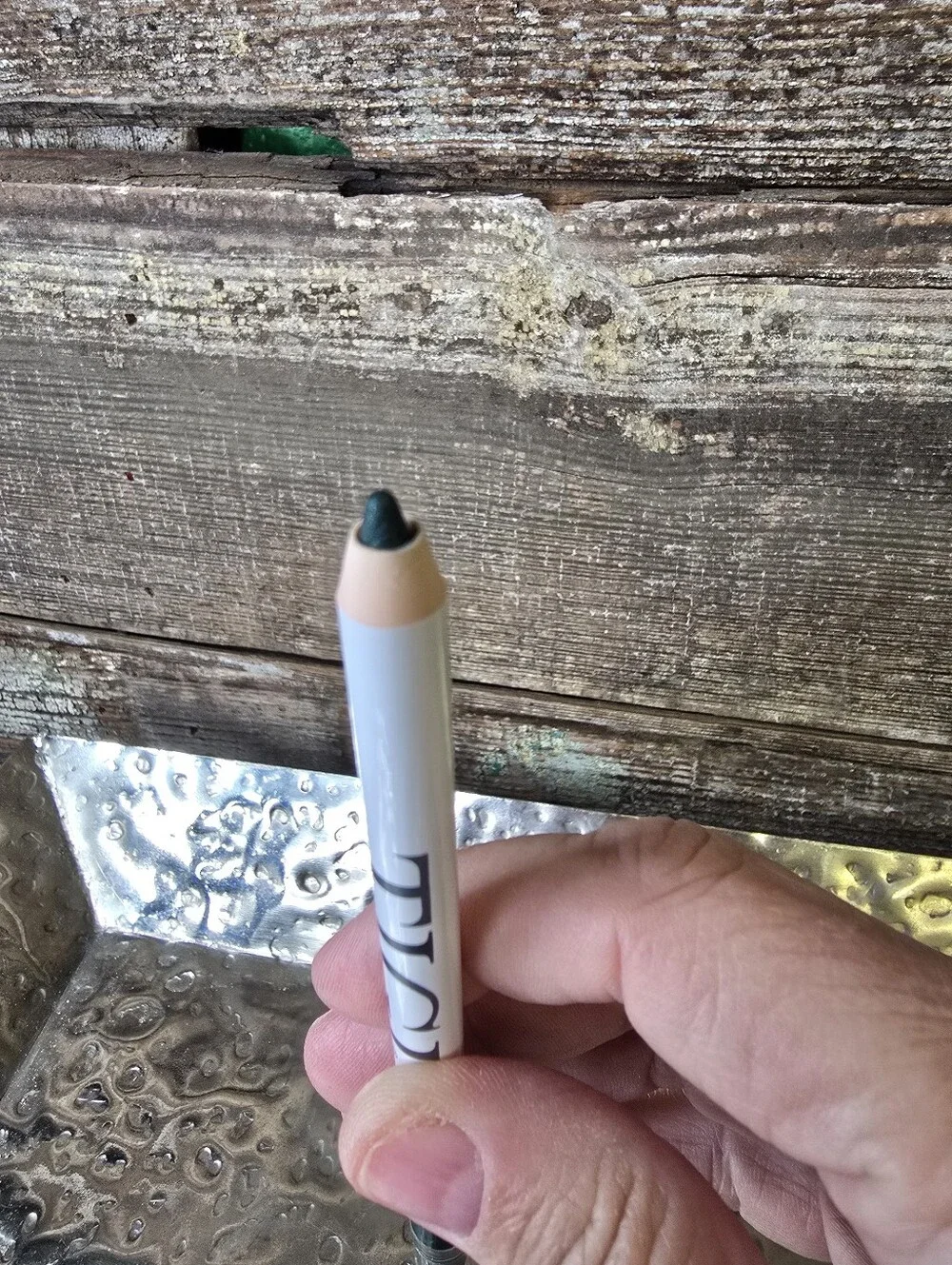 TIGI Perfect Eyeliner Pencil in Deep Green, NEW